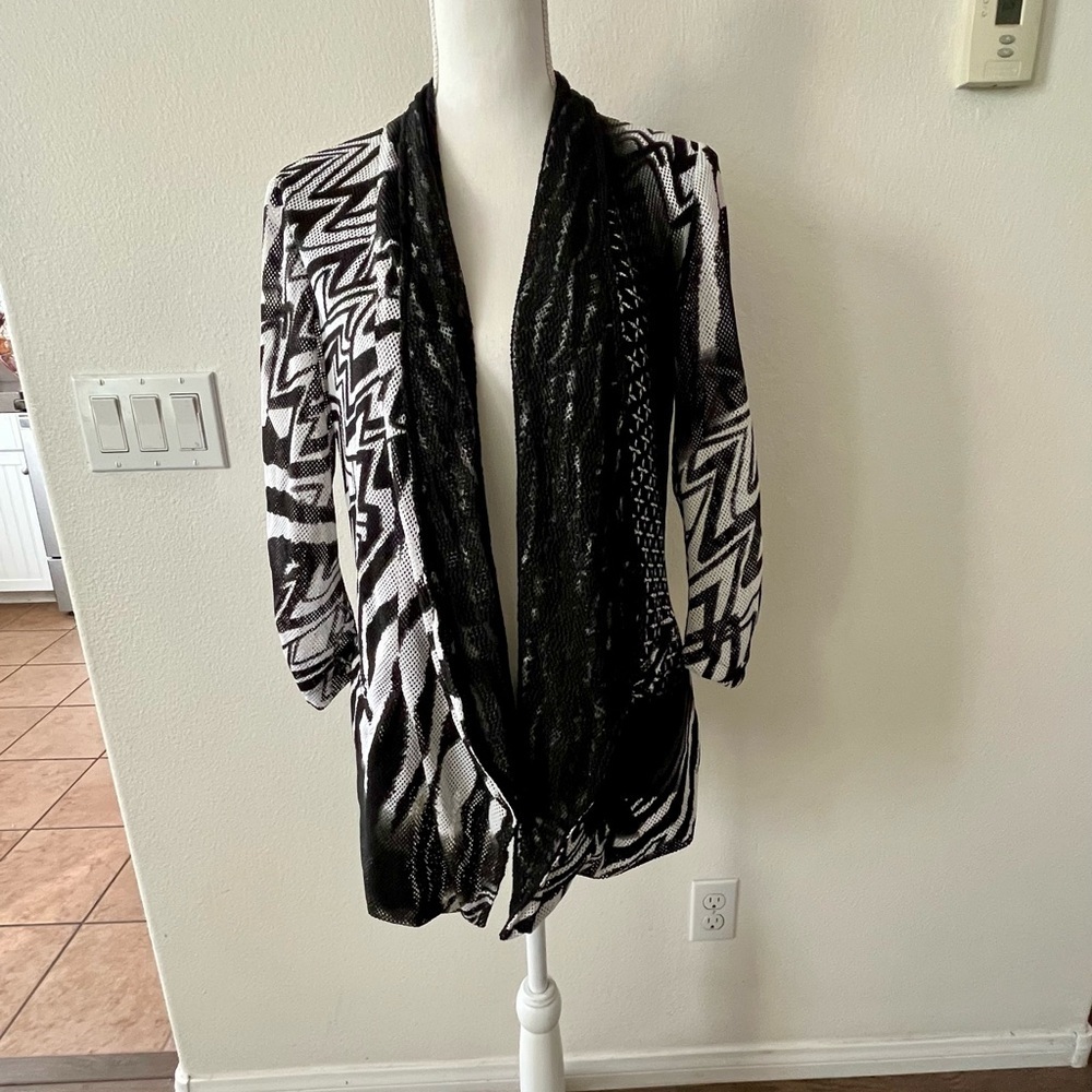 Alberto Makali Black Knit Cardigan